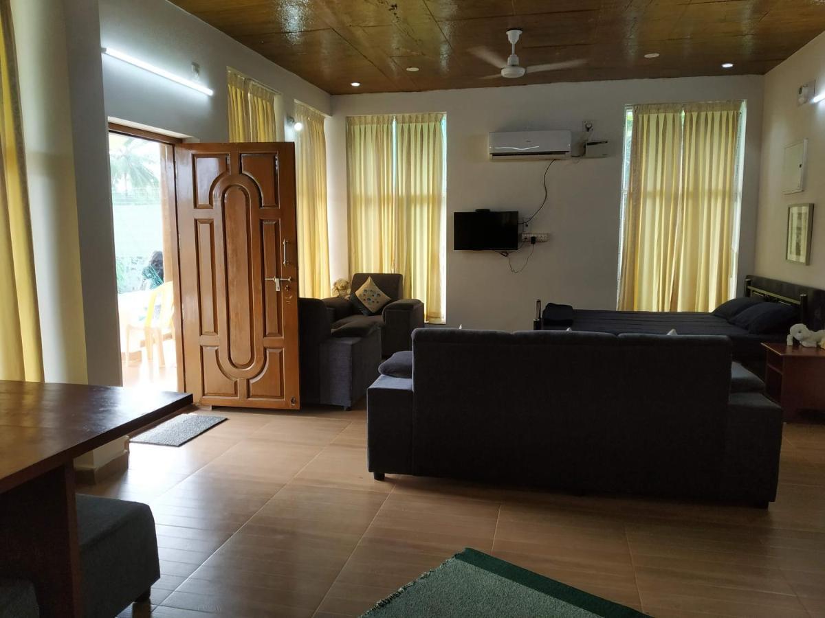 Waves Beach House Pondicherry Dış mekan fotoğraf